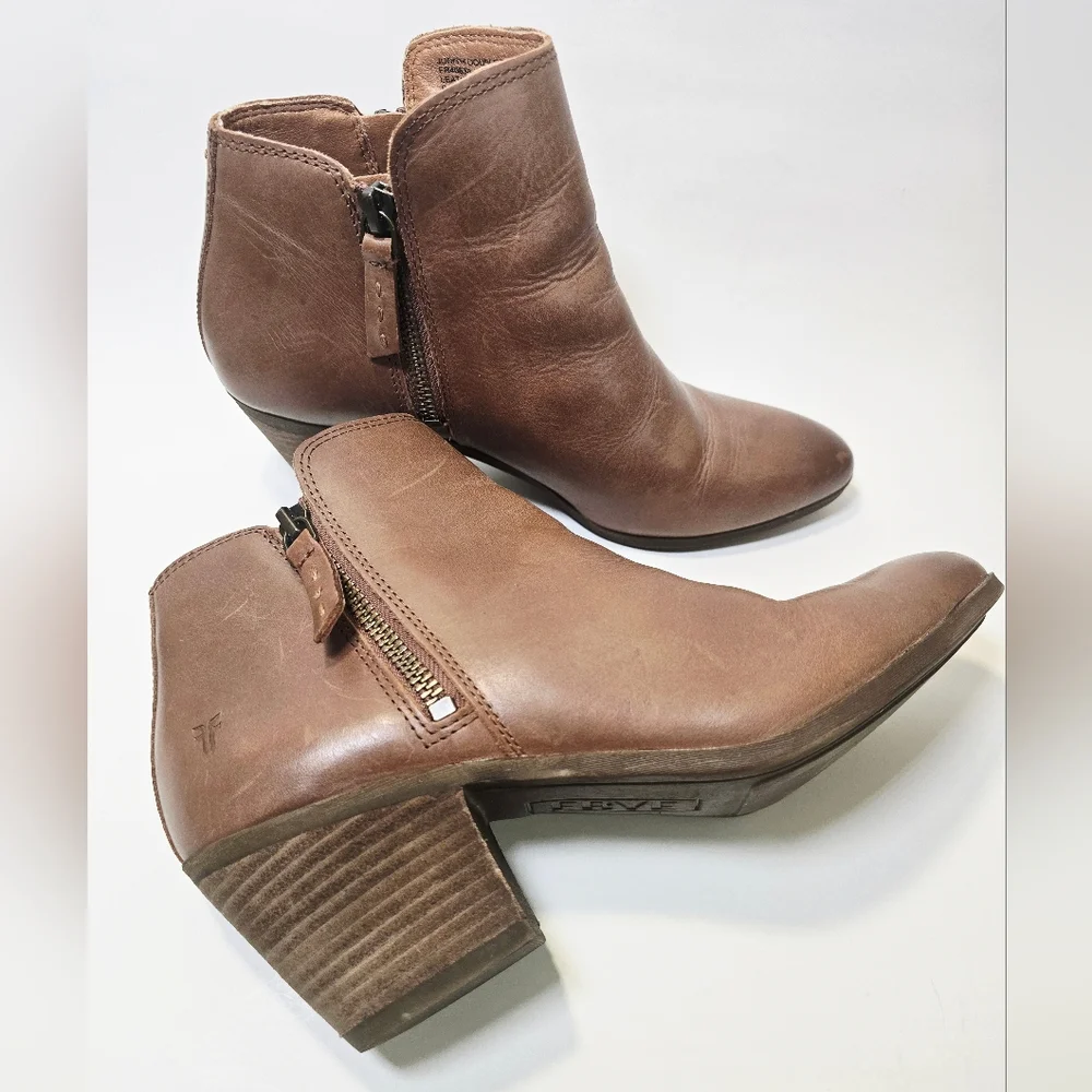 FRYE Judith Double Zip Brown Leather Almond Toe Ankle Boots
